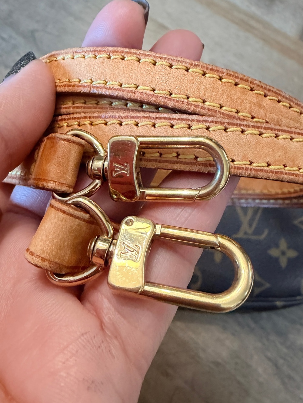 Louis Vuitton Monogram Mini Pochette with Vachetta Strap - Picture 8 of 14